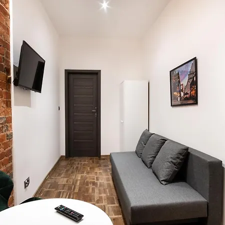 Revolution Aparts - Rewolucji 27