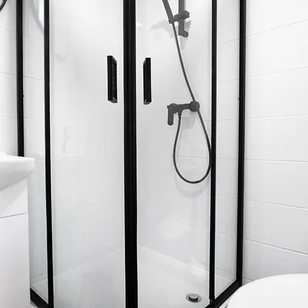 Apartment Revolution Aparts - Rewolucji 27