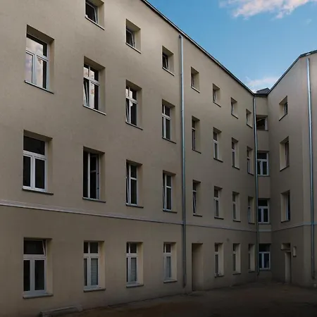 Revolution Aparts - Rewolucji 27 Apartment Lodz