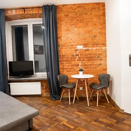 Revolution Aparts - Rewolucji 27