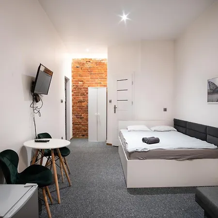 Apartment Revolution Aparts - Rewolucji 27 Lodz