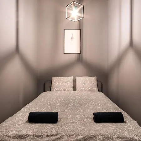 Apartment Revolution Aparts - Rewolucji 27 Lodz