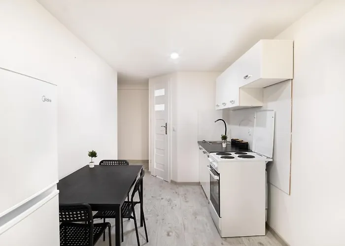 Revolution Aparts - Rewolucji 27