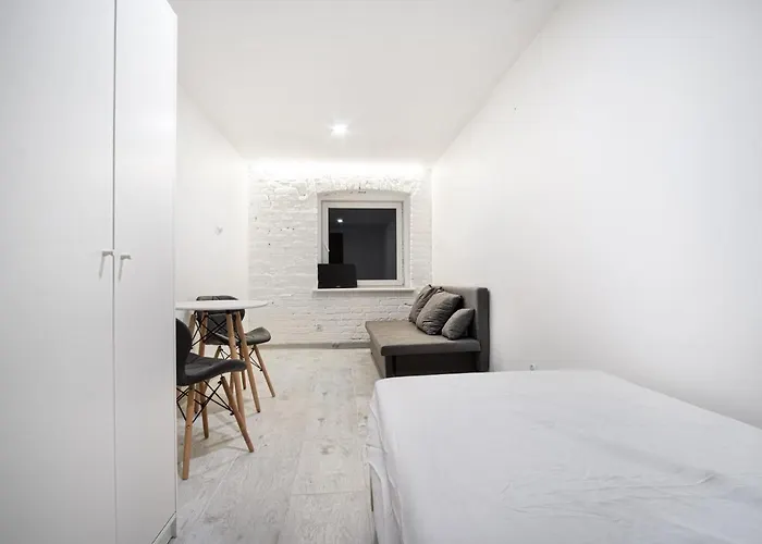 Revolution Aparts - Rewolucji 27